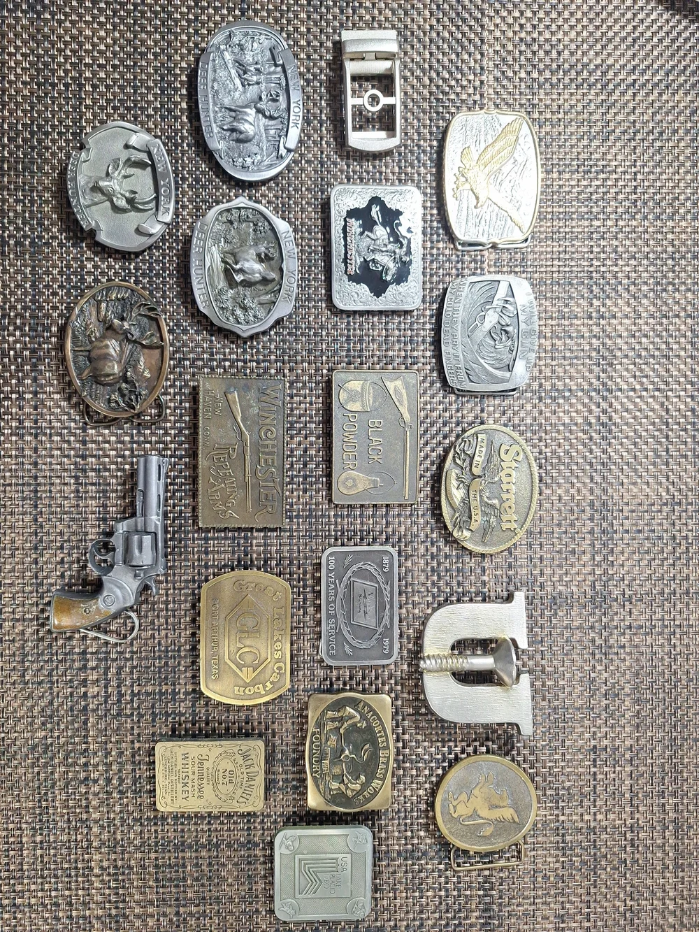 Vintage 19 Belt Buckle Lot-Winchester-Gun-Pistol- Eagle-New YORK-MADE IN USA-JD